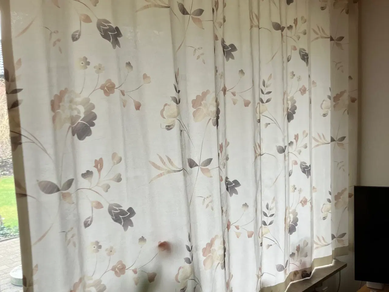 Billede 1 - Gardiner til stue