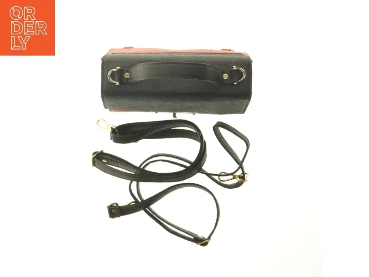 Billede 5 - Håndtaske i sort og rød (str. 21x19 cm)