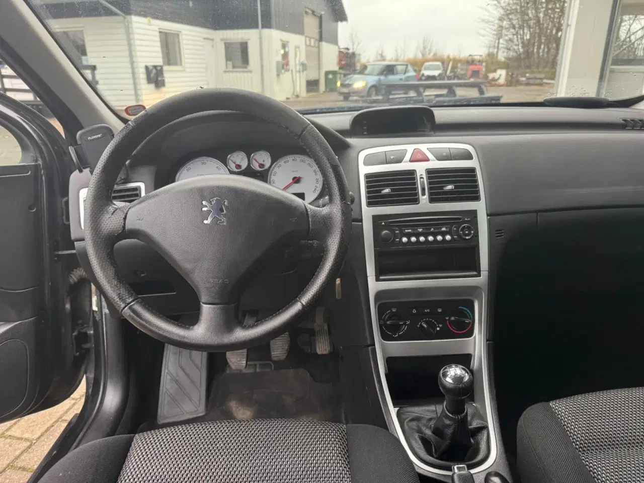 Billede 9 - Peugeot 307 1,6 HDi 109 Complete stc.