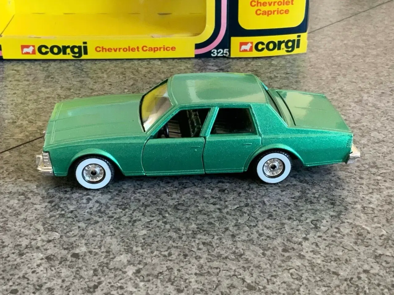 Billede 1 - Corgi Toys No. 325 Chevrolet Caprice, scale 1:36