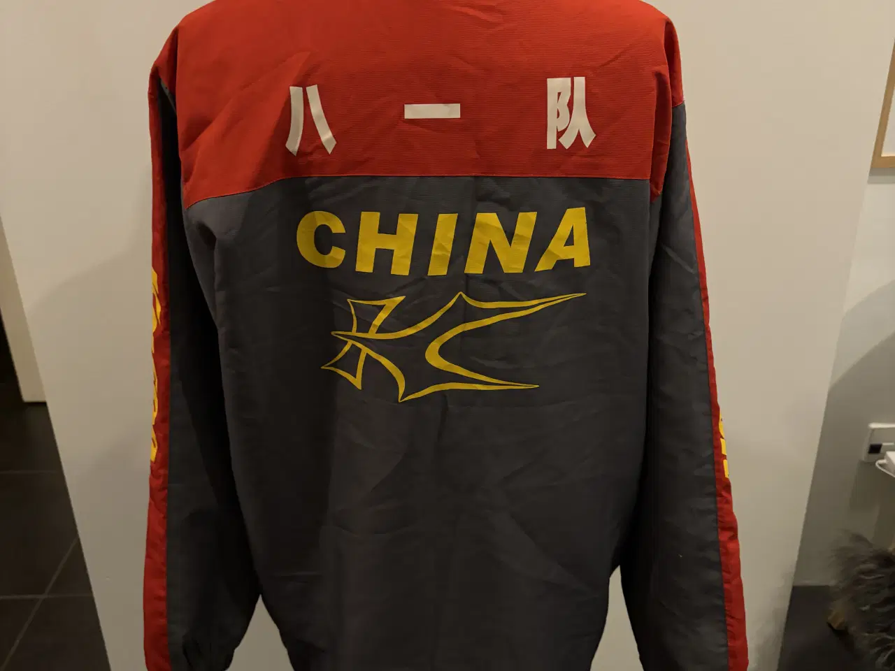 Billede 2 - Kanson træningsjakke