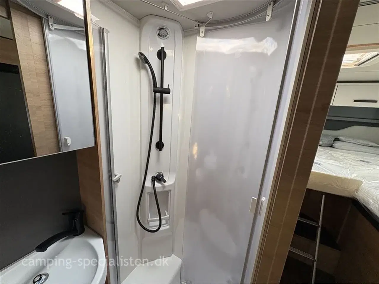 Billede 12 - 2025 - Knaus L!VE TI 700 MEG Platinum Selection   Knaus LIVE TI 700 MEG Platinum Selection - Kan ses nu hos Camping-Specialisten.dk