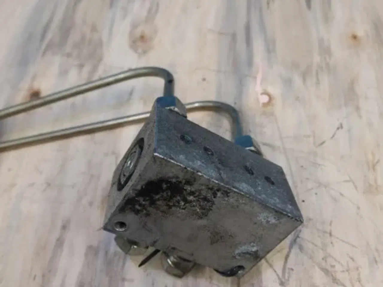 Billede 7 - New Holland 760CG 35Ft Hydraulikventil 84166945