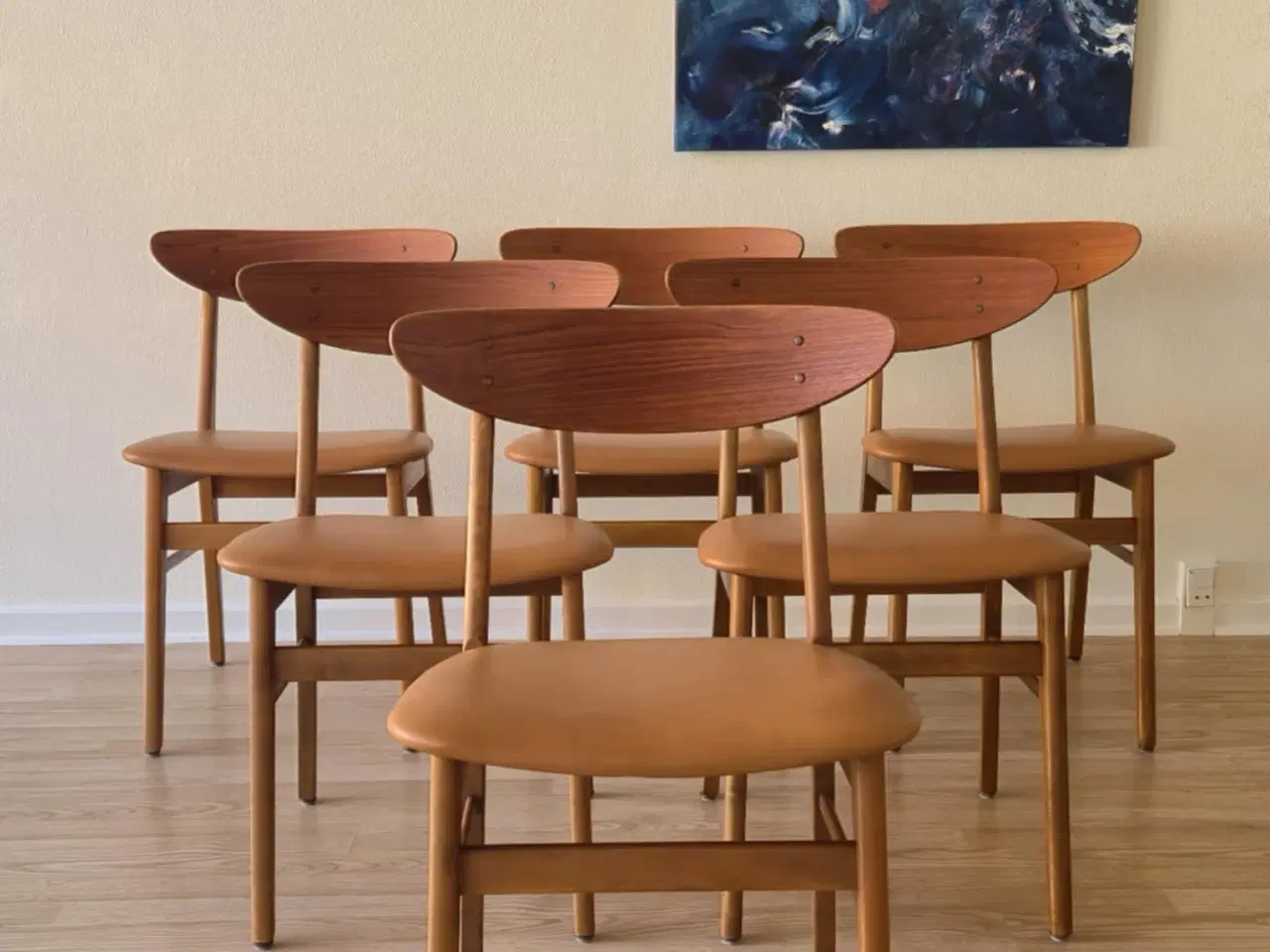 Billede 1 - Nyrenoverede Farstrup stole 