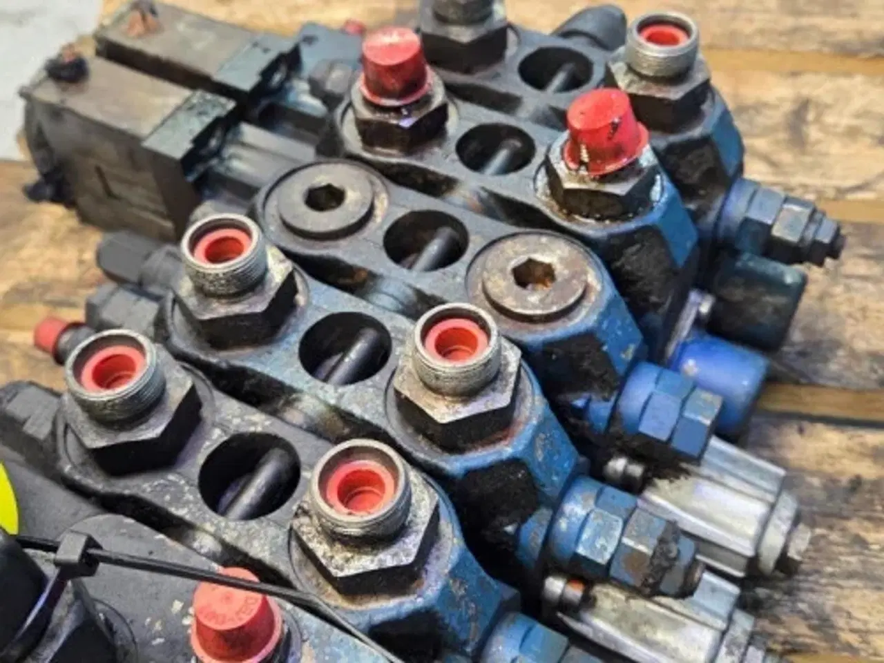 Billede 3 - Lannen 8600C Hydraulikventil 8835341