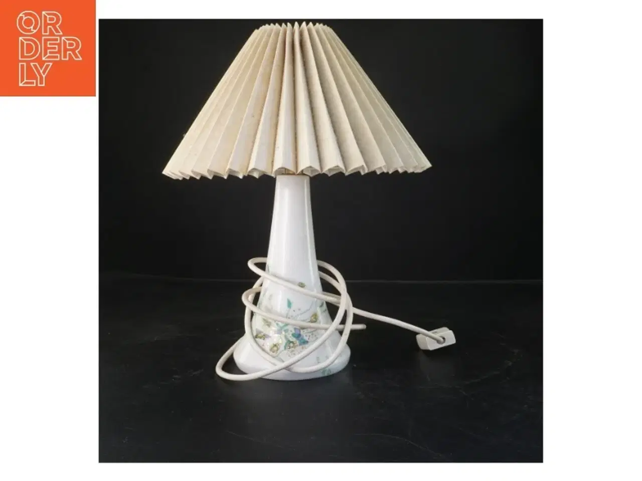 Billede 1 - Retro bordlampe med folde lampeskærm (str. 38x26 cm)