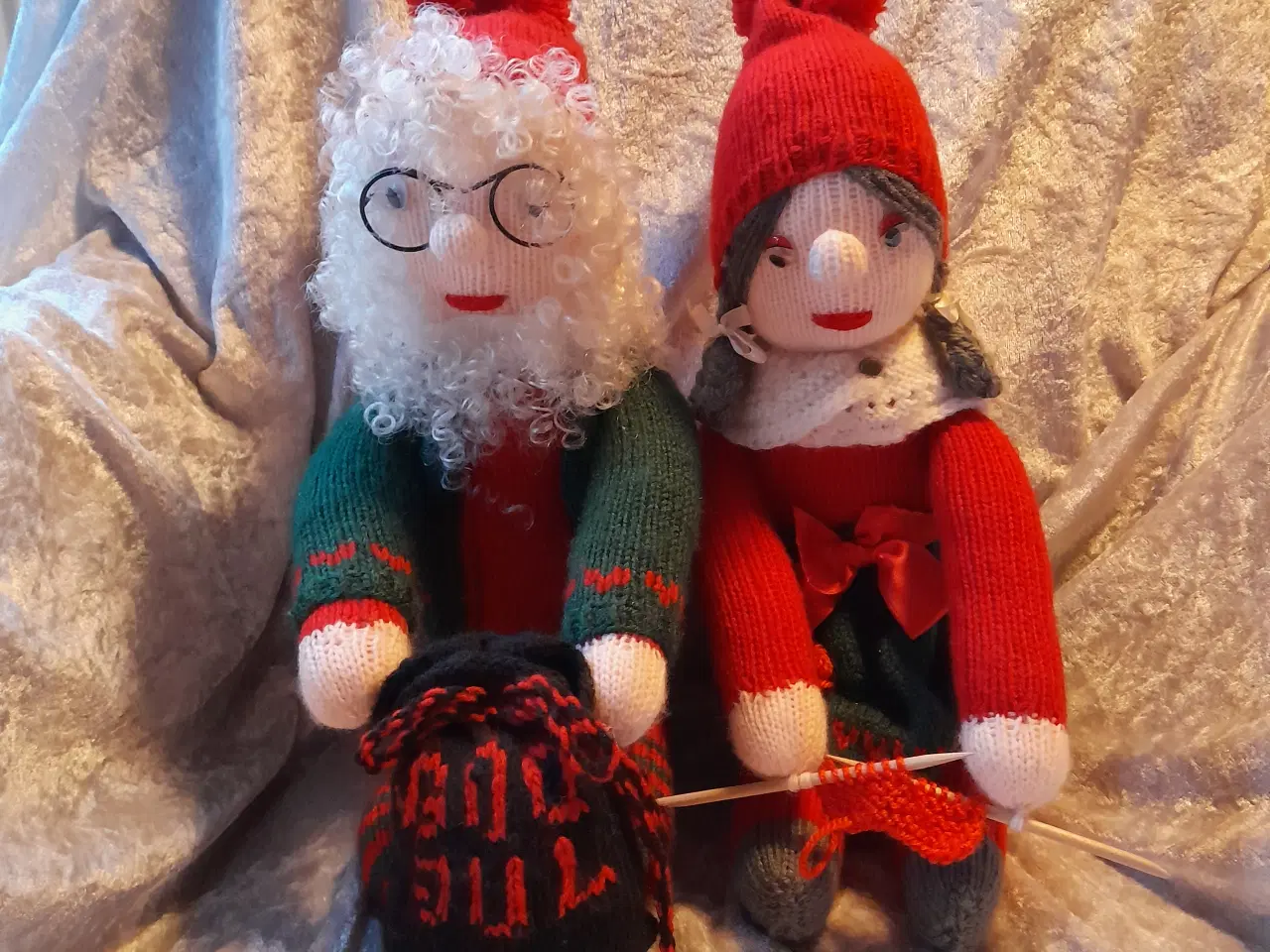 Billede 2 - Strikket nissepar