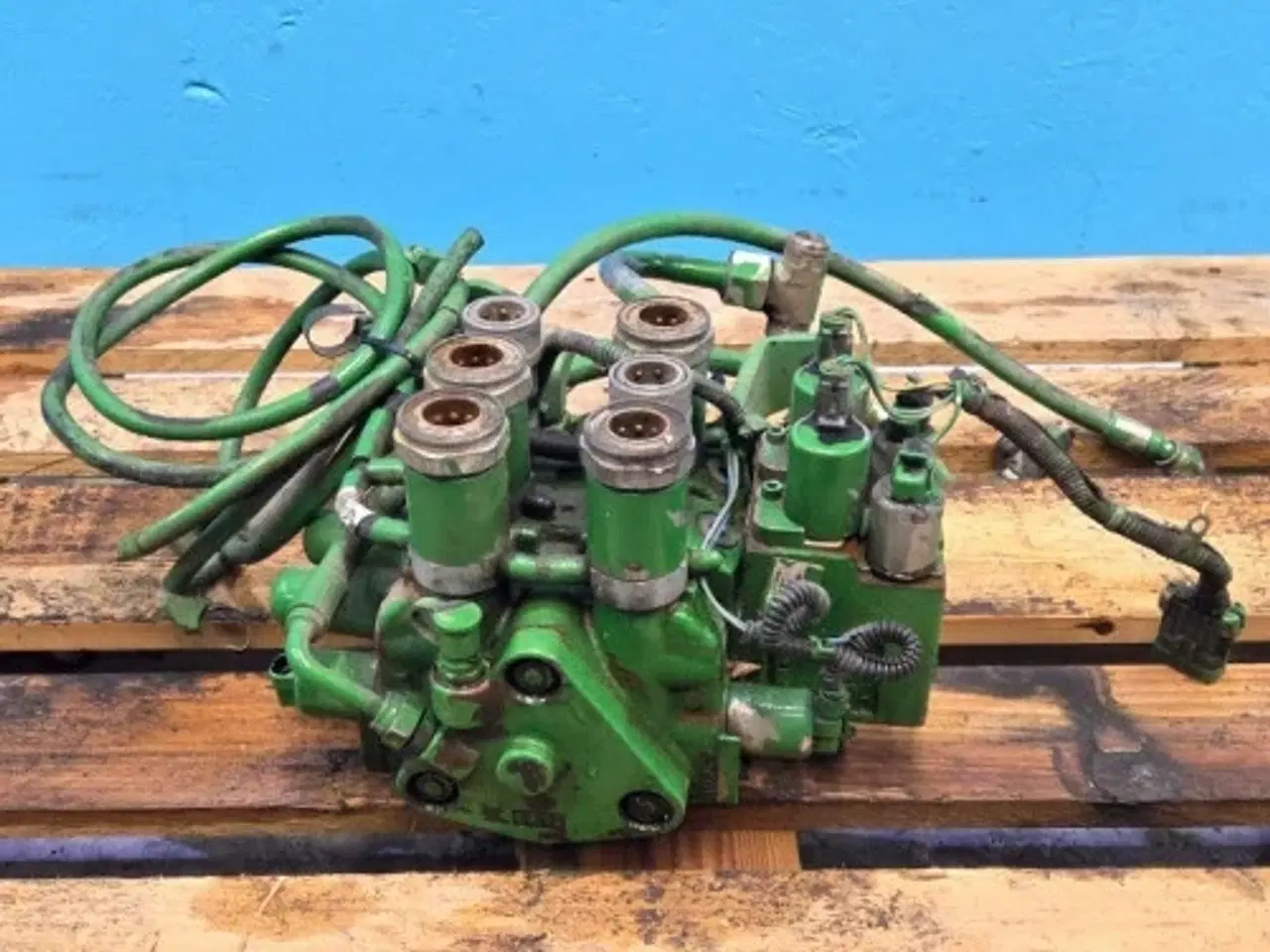 Billede 2 - John Deere 7920 Hydraulikventil RE267757