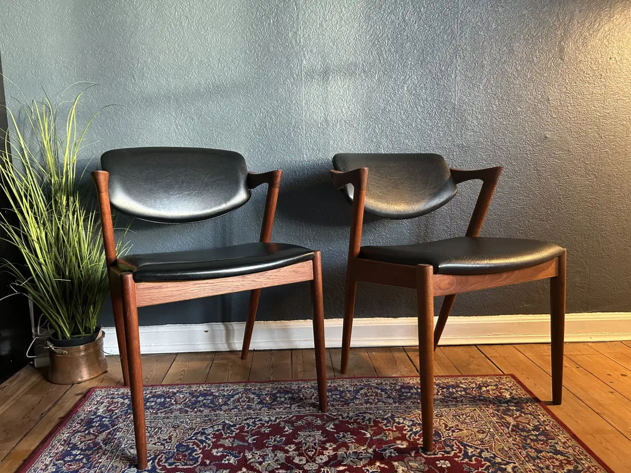 Billede 1 - 2 stk. Kai Kristiansen model 42 (Z-stol) armstole