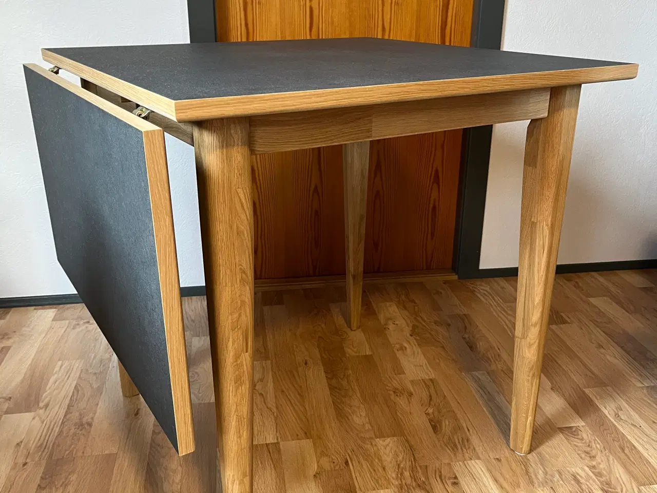 Billede 2 - Casø køkken bord