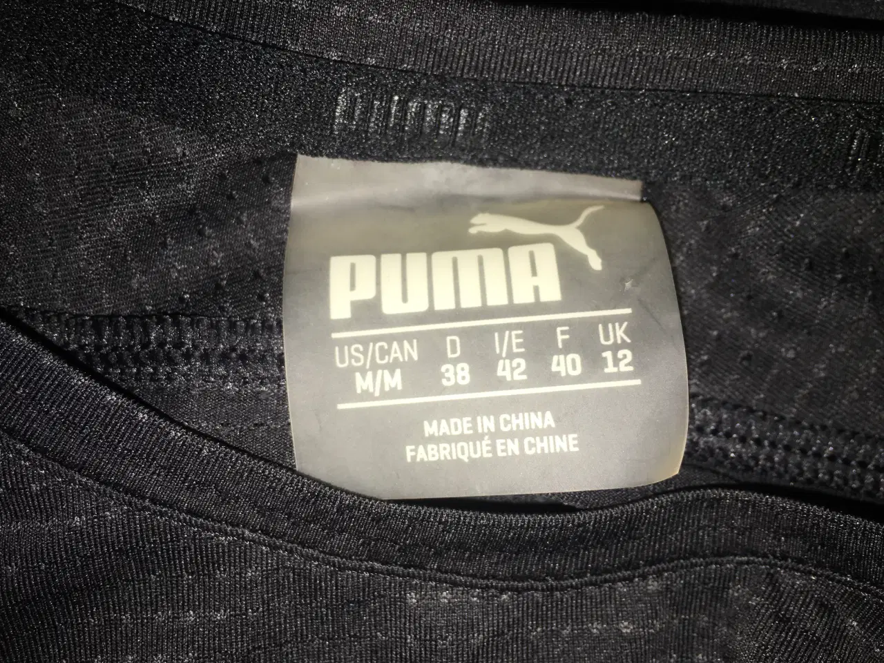 Billede 4 - Str 40 Puma t-shirt. Som ny