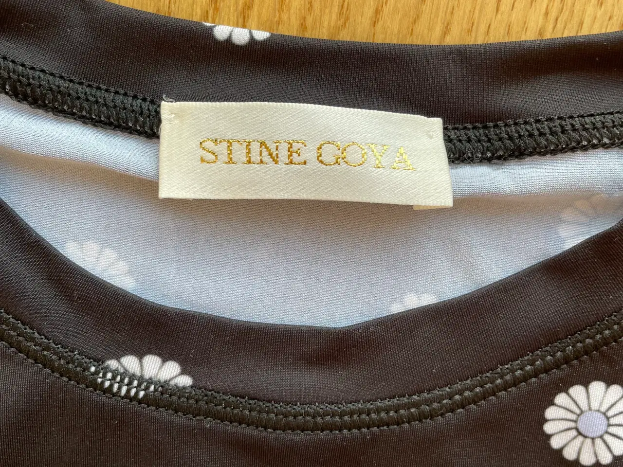 Billede 2 - Stine Goya bluse