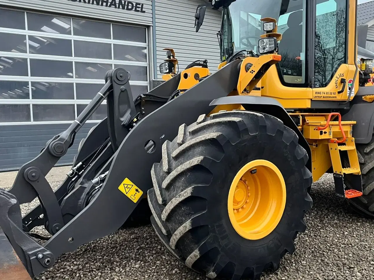 Billede 4 - Volvo L 70 H H2 BEMÆRK MED GARANTI FRA VOLVO FREM TIL DEN 18.6.2026. AGRICULTURE DK-maskine med lang arm, Co-Pilot & med 750mm Michelin MEGA X BIB hjul.