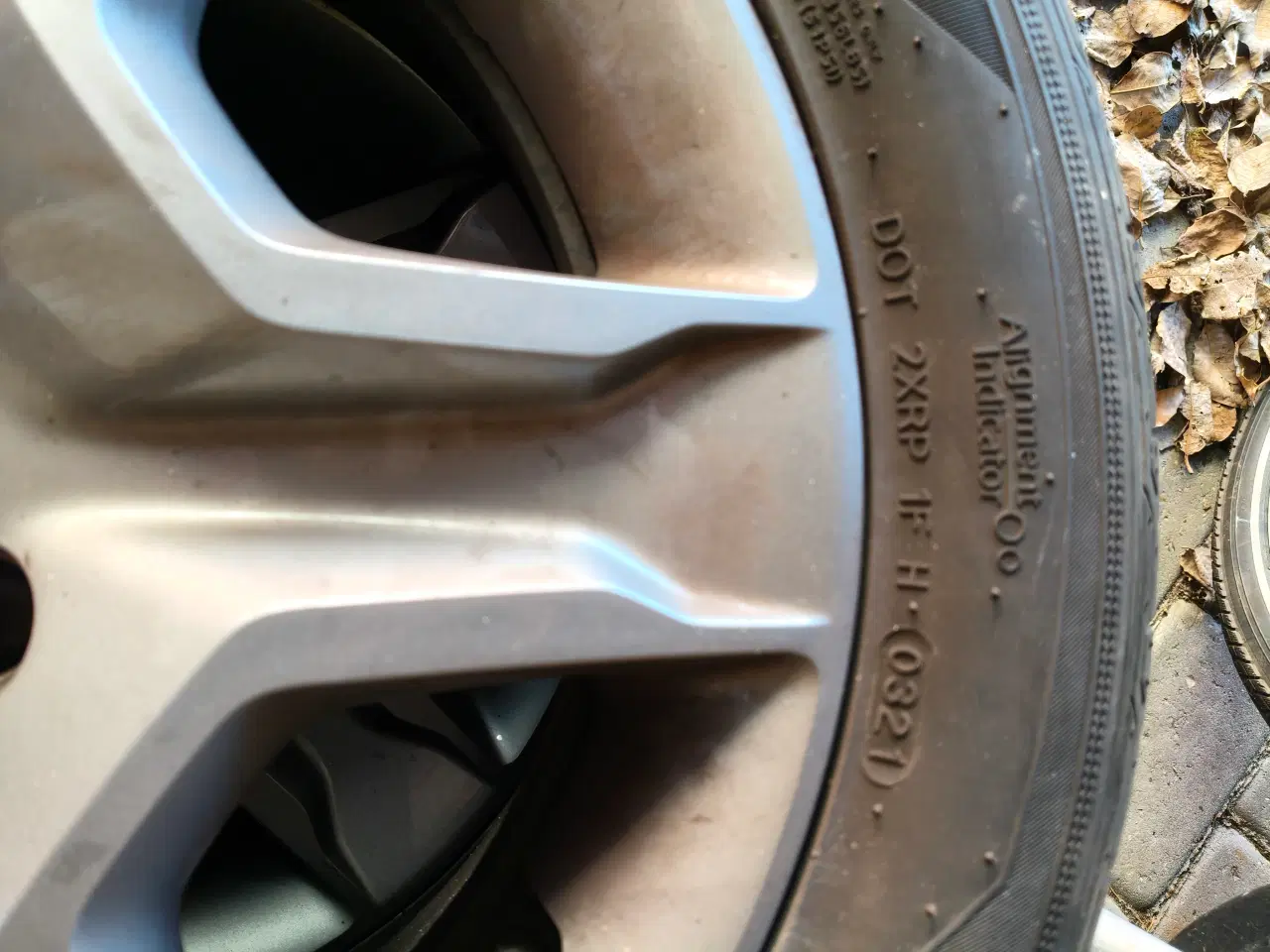 Billede 5 - Brugte sommerdæk på Dacia fælge