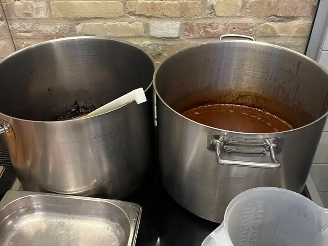 Billede 1 - Ca. 15 stk. blandede gryder