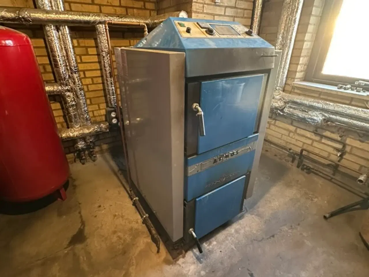 Billede 2 - Atmos fastbrændselkedel med 2 x 800 l buffertanke.