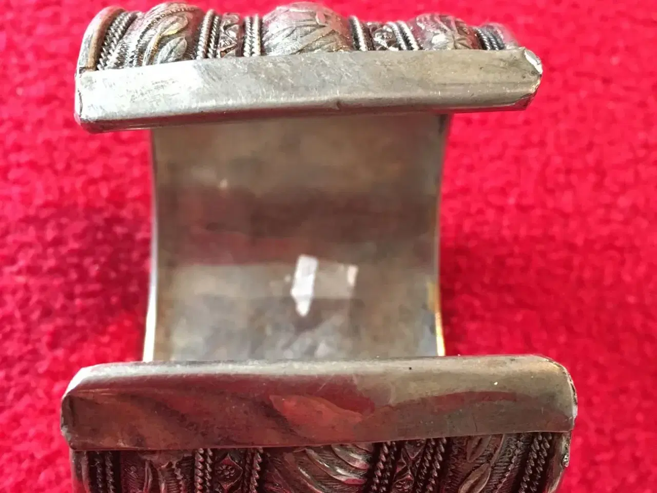 Billede 3 - Ny armbånd i sølvfarvet metal