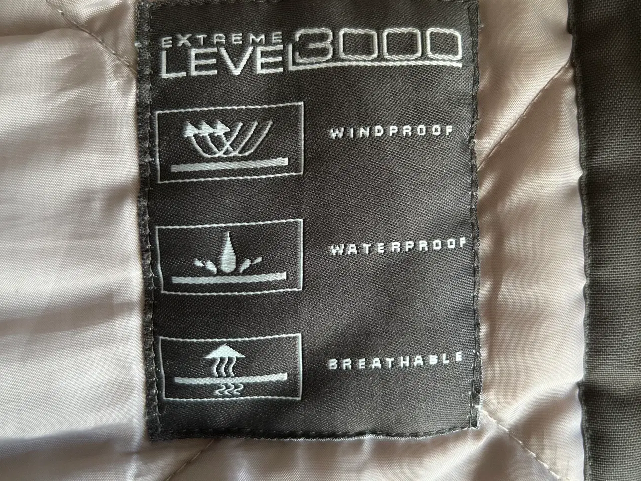 Billede 4 - Vinterjakke str 40 fra Nanok 