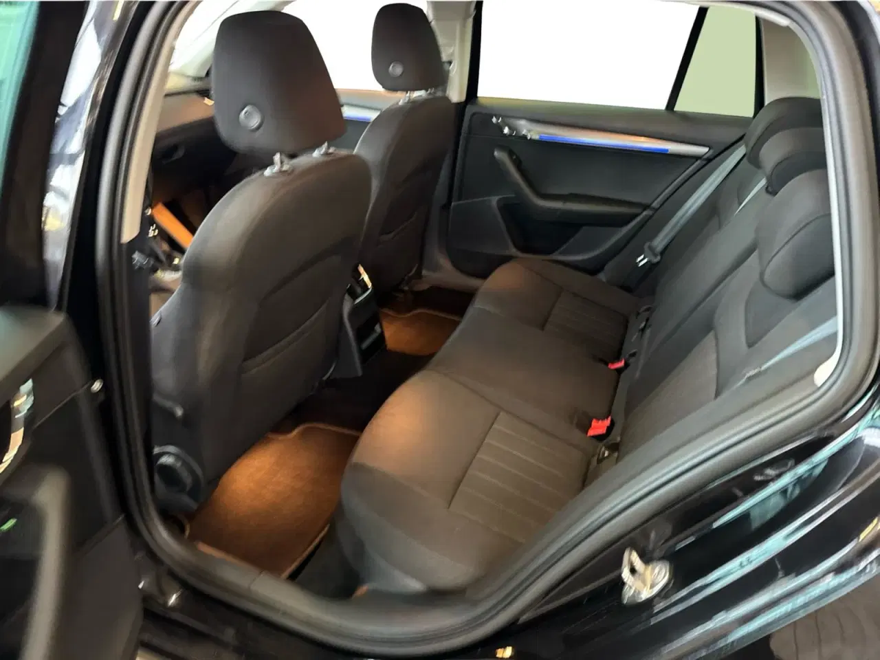 Billede 11 - Skoda Octavia 2,0 TDi 150 Business Line+ Celebration Combi DSG