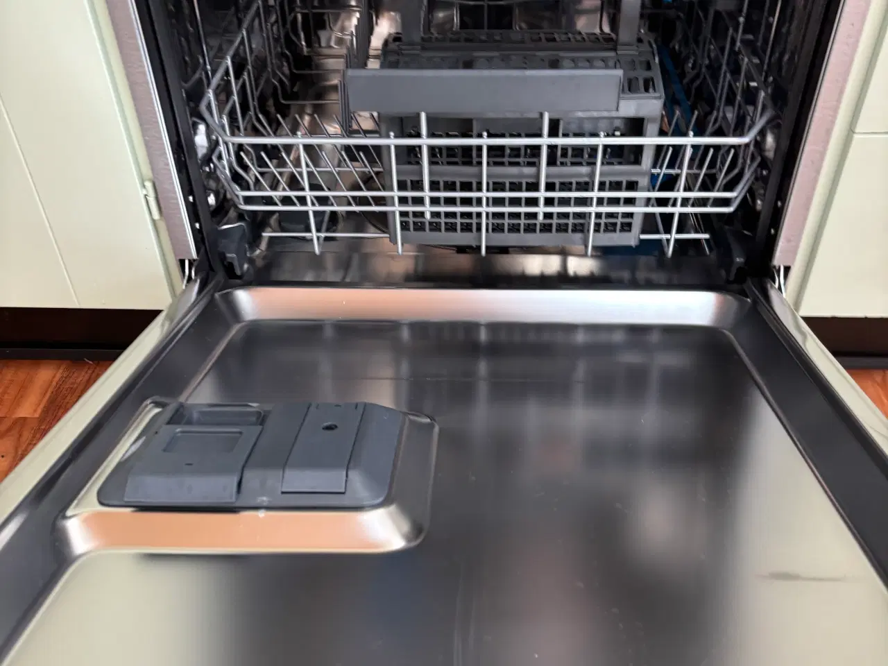 Billede 4 - Electrolux opvaskemaskine, som NY!