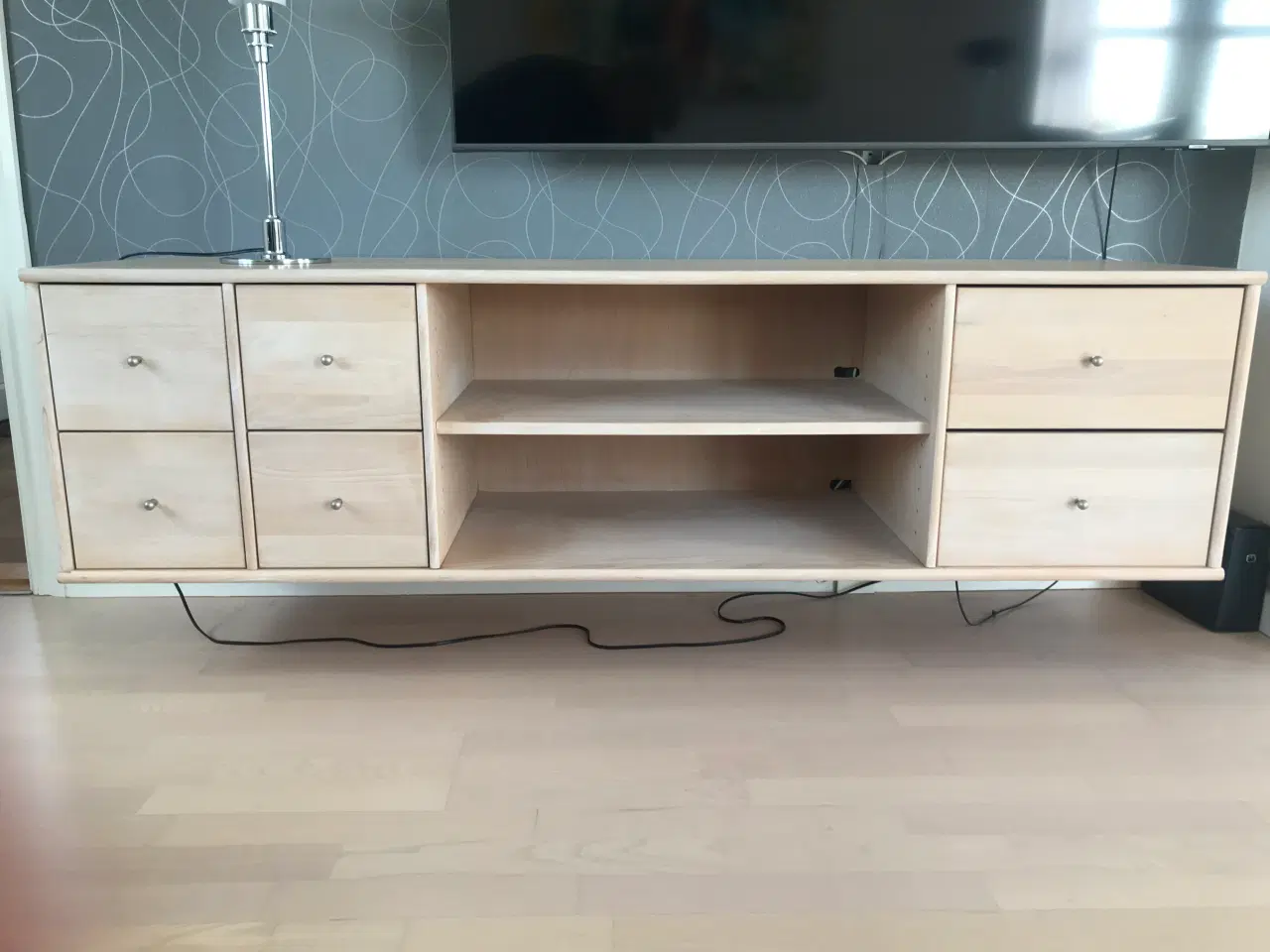 Billede 1 - Tv skænk/reol væghængt