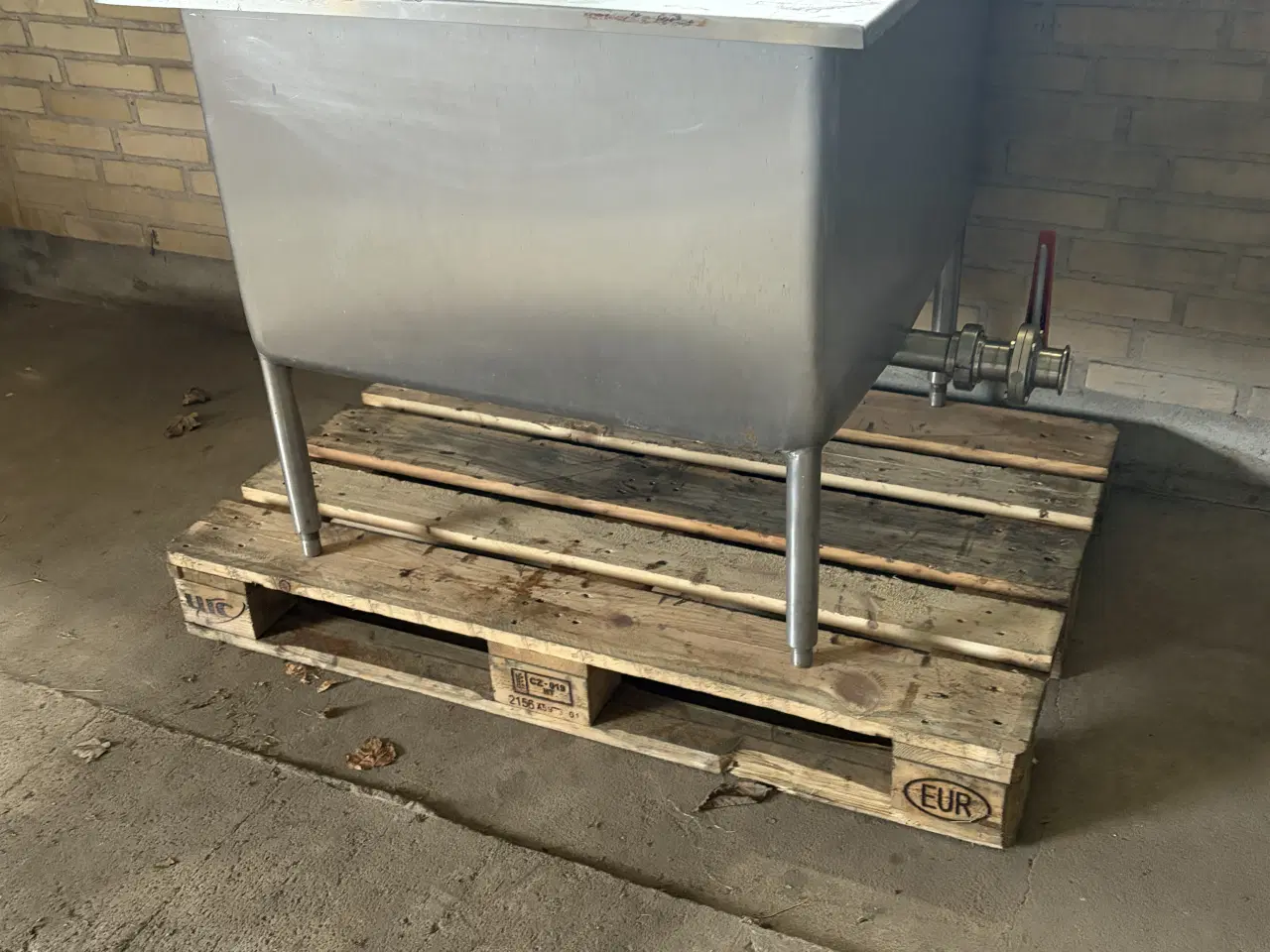 Billede 1 - Rustfrit kar på ben