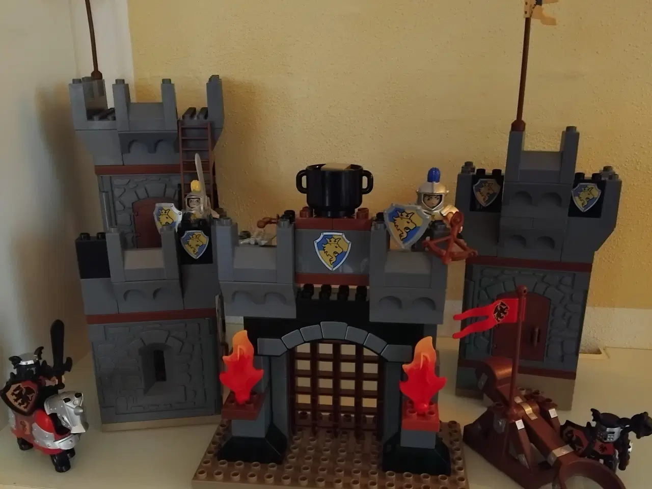 Billede 2 - Duplo borg 4777