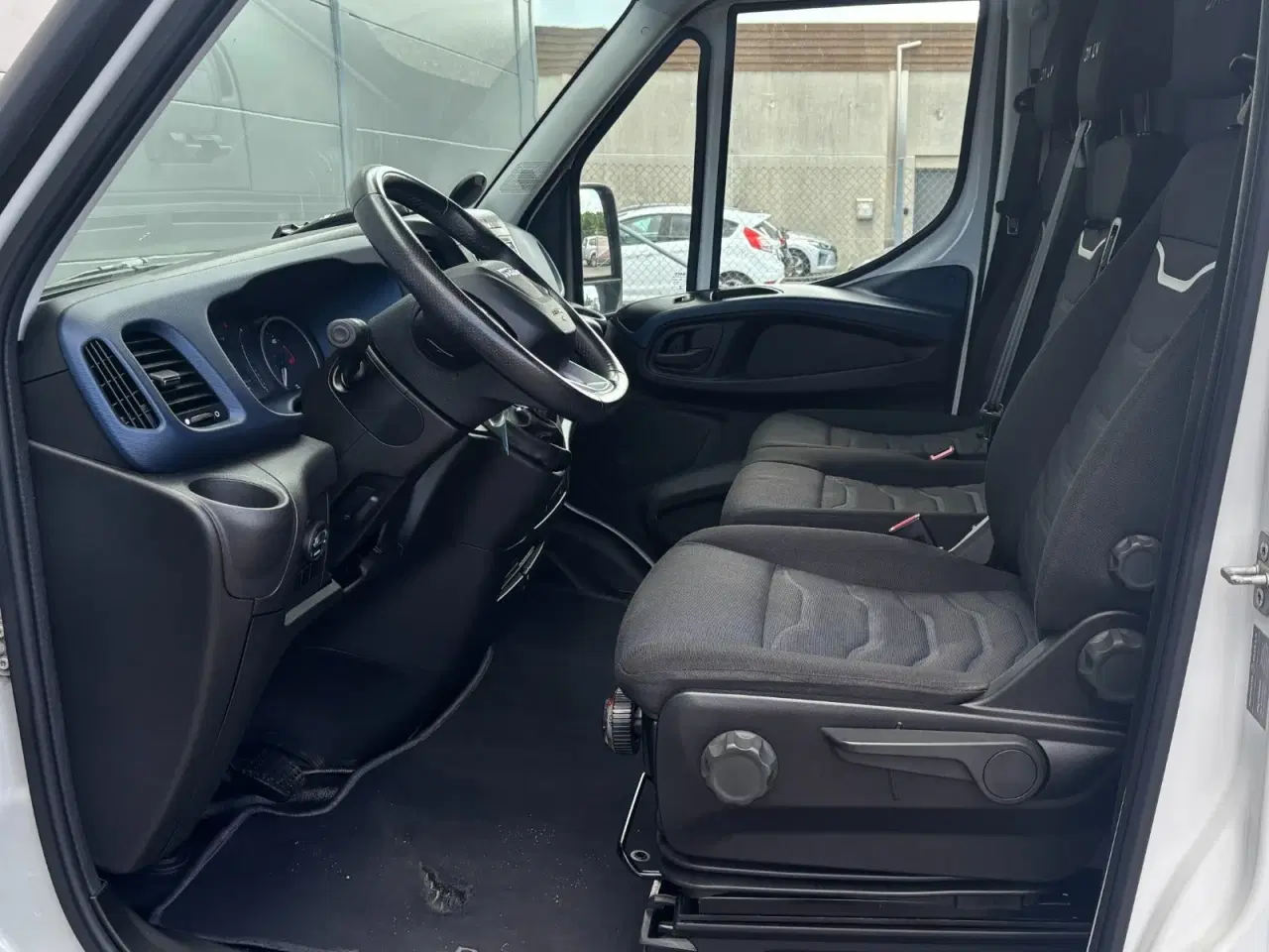Billede 13 - Iveco Daily 3,0 35S18 9m³ Van AG8