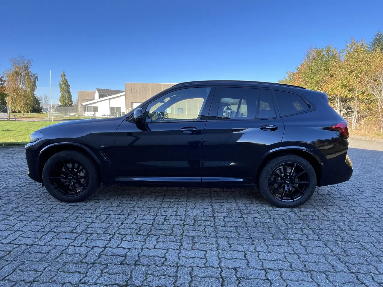 Billede 7 - BMW iX3 Charged Plus – Premium el-SUV med maksimal