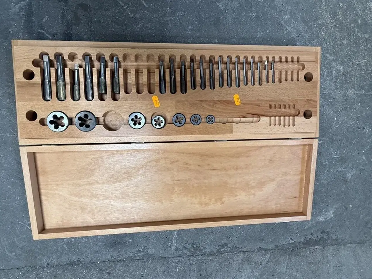 Billede 1 - Gevindskæresæt BAER UNF 1/4 - 3/4