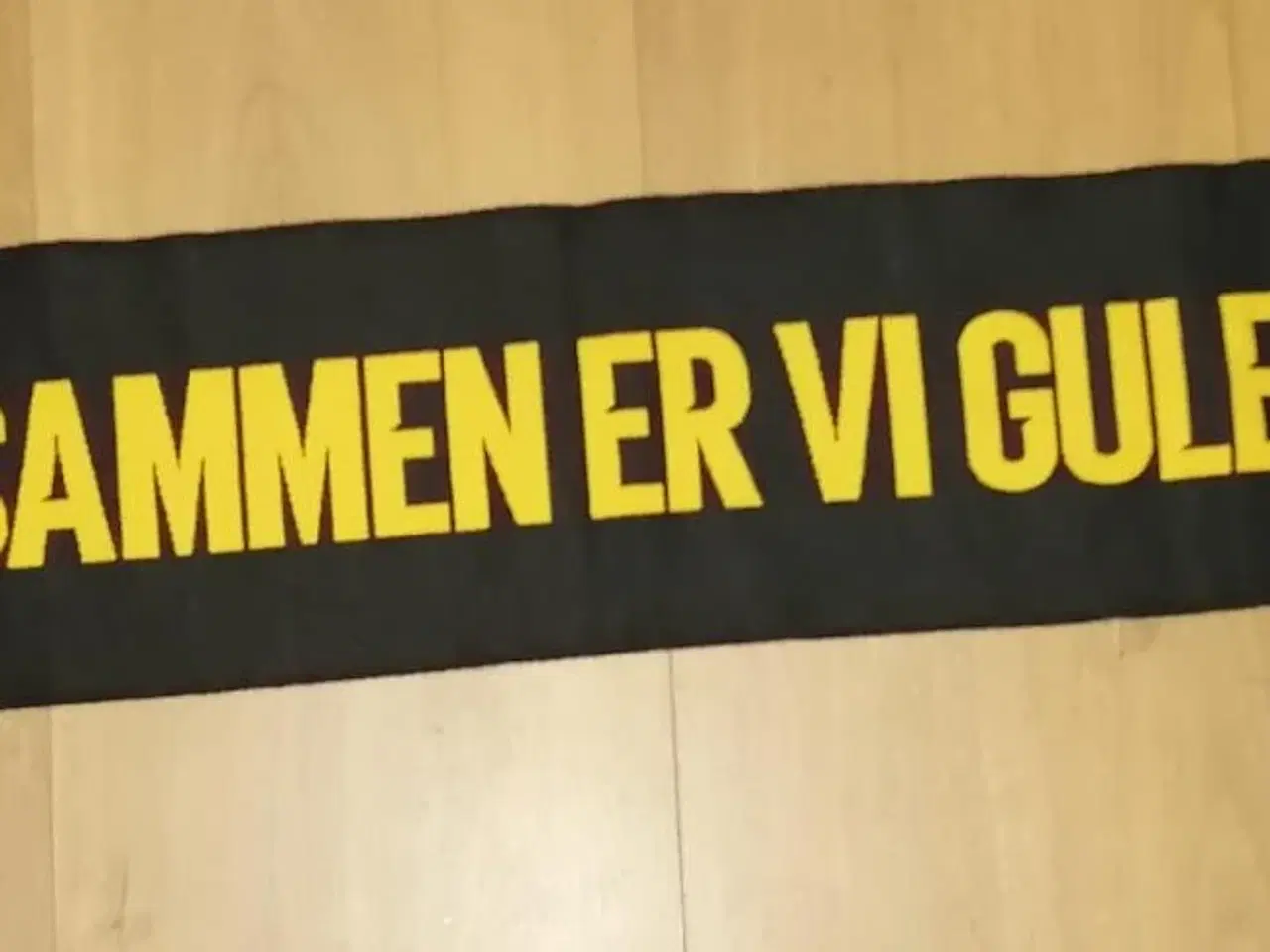Billede 4 - NYT AC HORSENS "SAMMEN ER VI GULE" HALSTØRKLÆDE