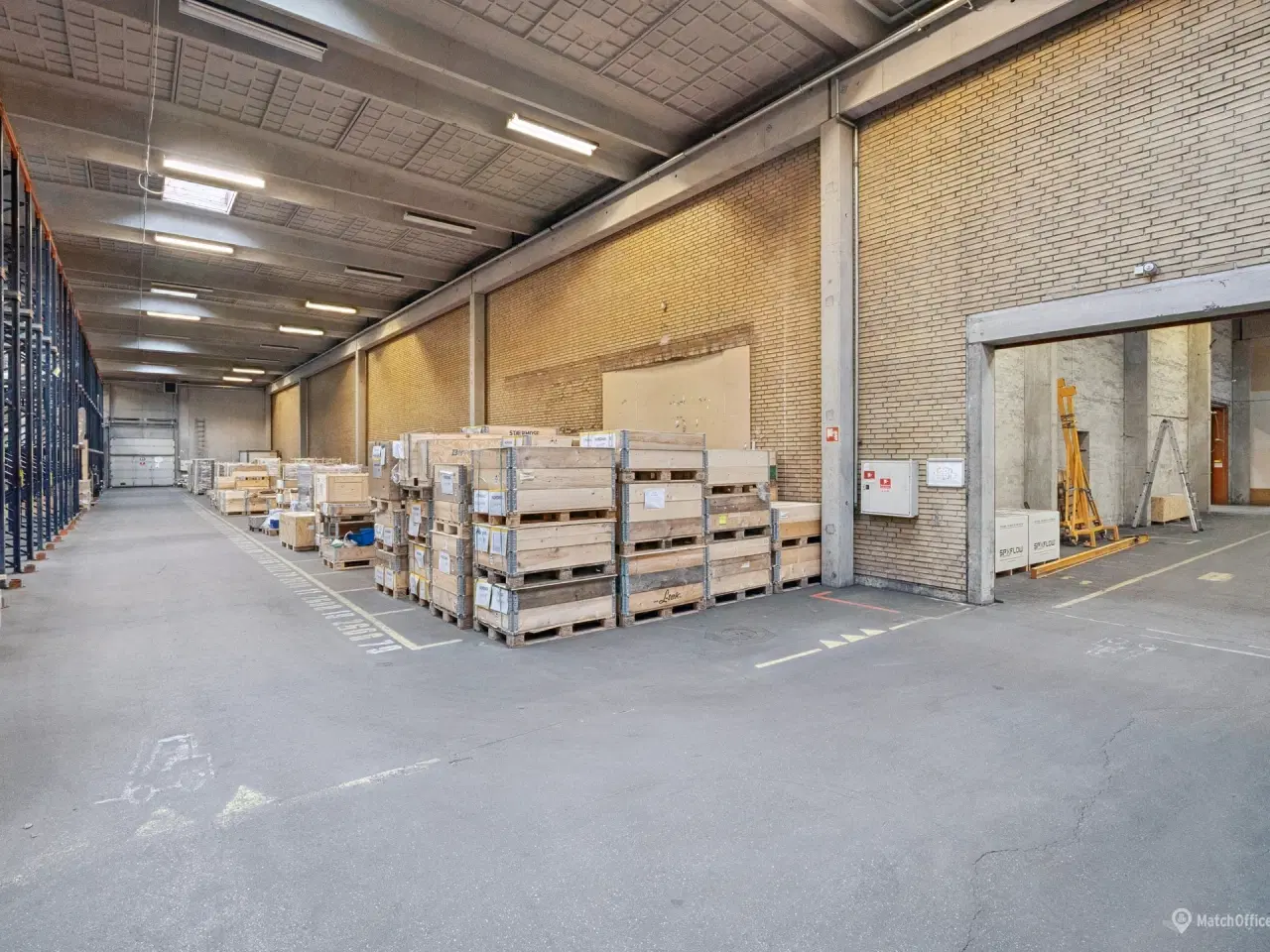 Billede 7 - Højloftet lagerlokale til leje på Naverland med stor fleksibilitet og all inklusive