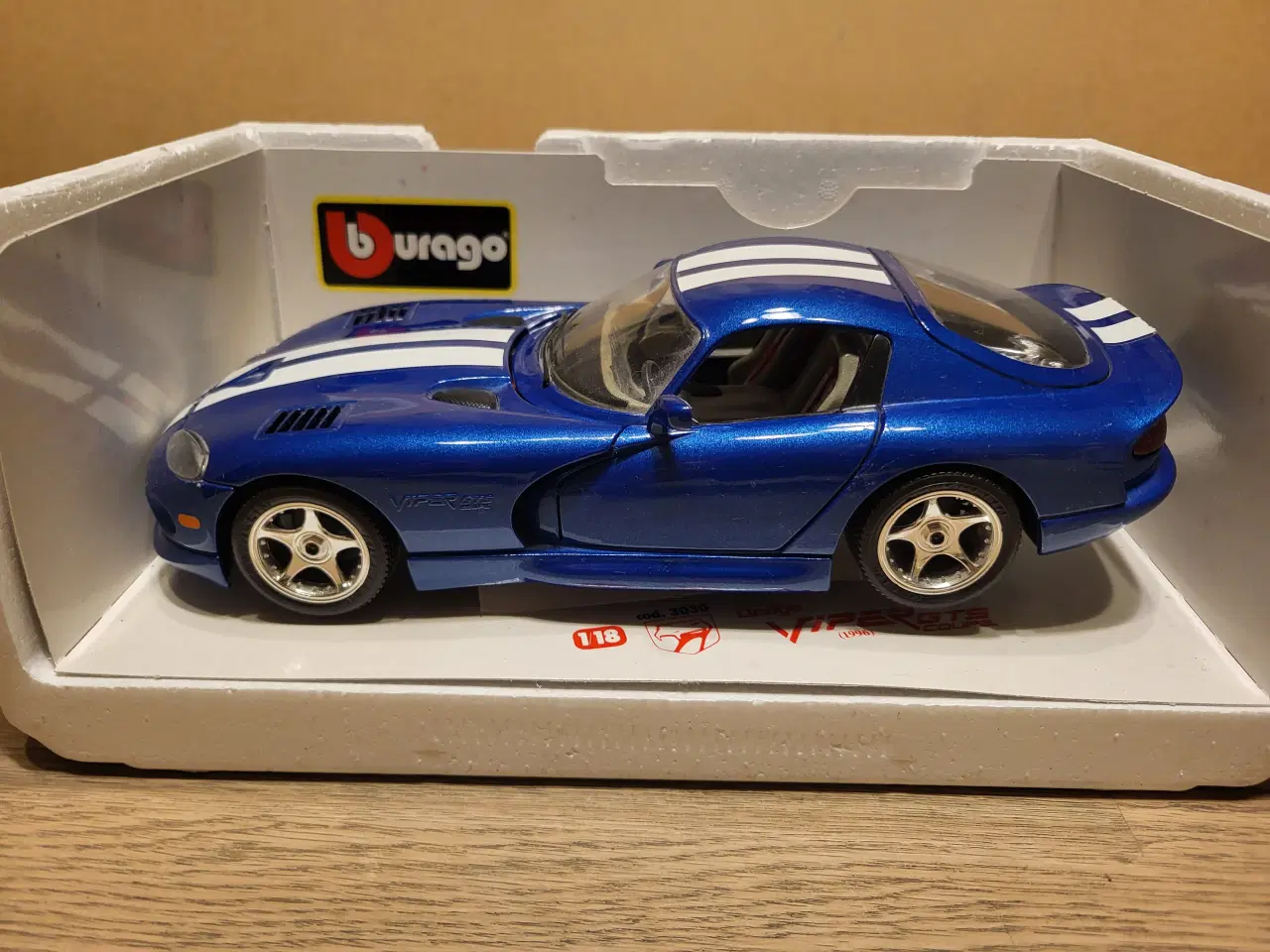 Billede 3 - Modelbil, Dodge Viper GTS Coupe 1996, skala 1/18