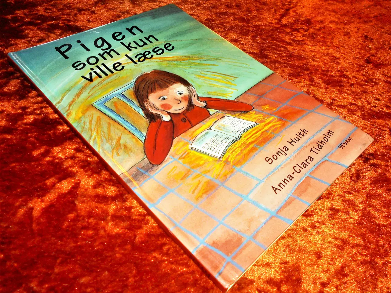 Billede 1 - Pigen som kun ville læse, Sonja Hulth,
