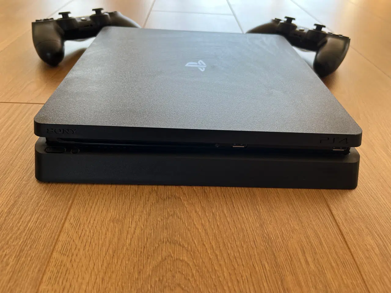 Billede 3 - Playstation 4 med 2 konsoller 