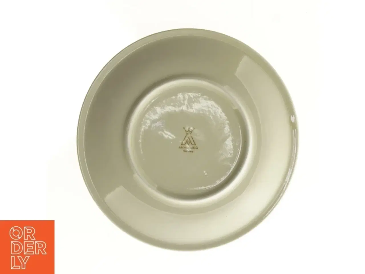 Billede 3 - Tallerken med hjorte motiv fra Annaburg (str. 19 x 19 cm)