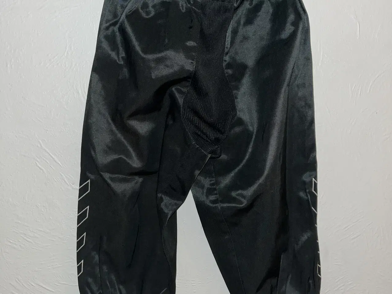 Billede 3 - Hummel fodboldknickers str. 164. 