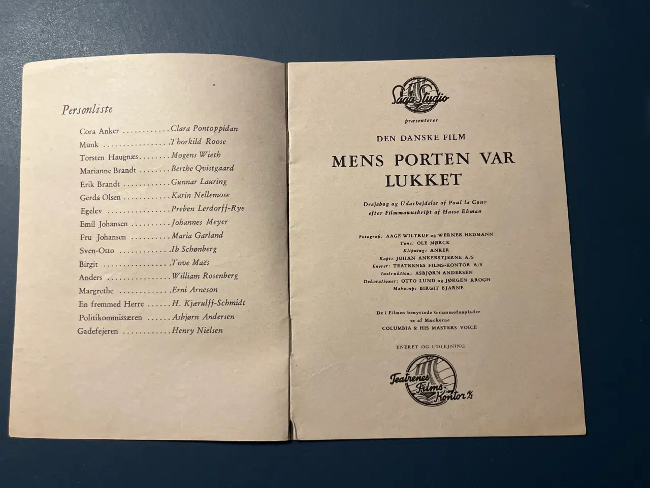 Billede 2 - Mens porten var lukket