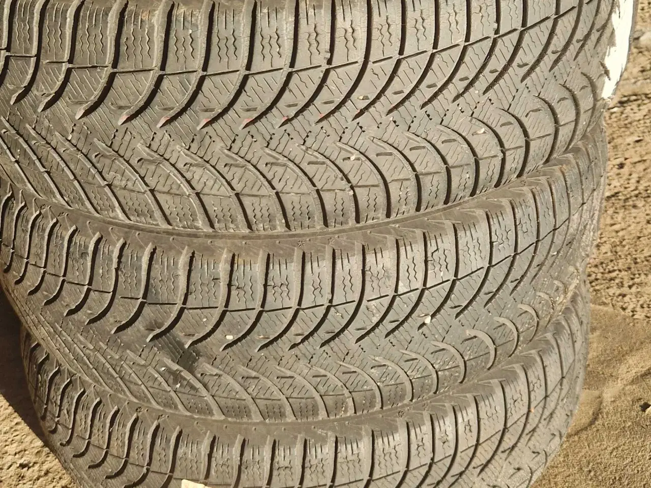 Billede 1 - Vinterdæk sælges.