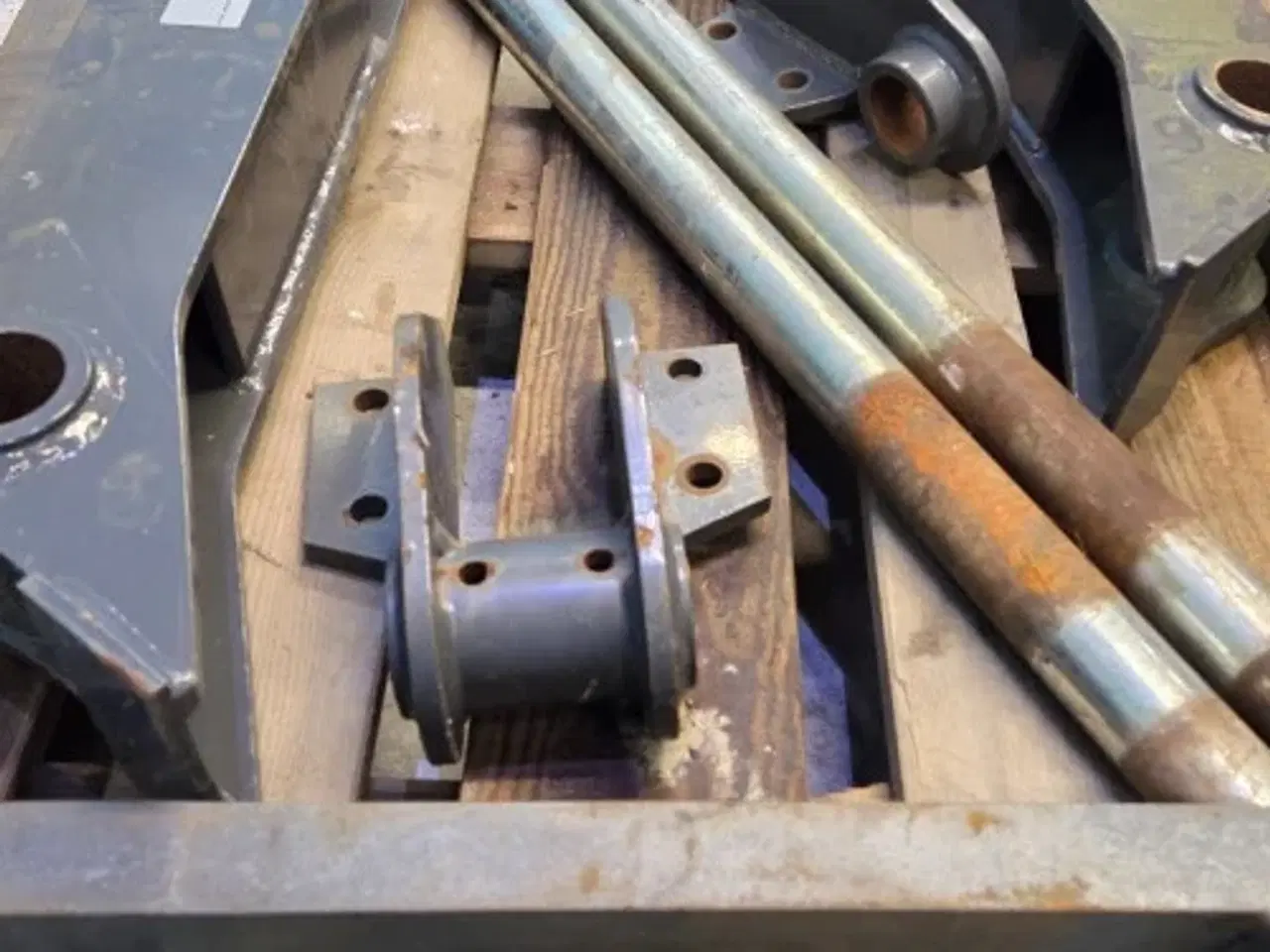 Billede 6 - New Holland B115C Pallegafler Kit 87310367