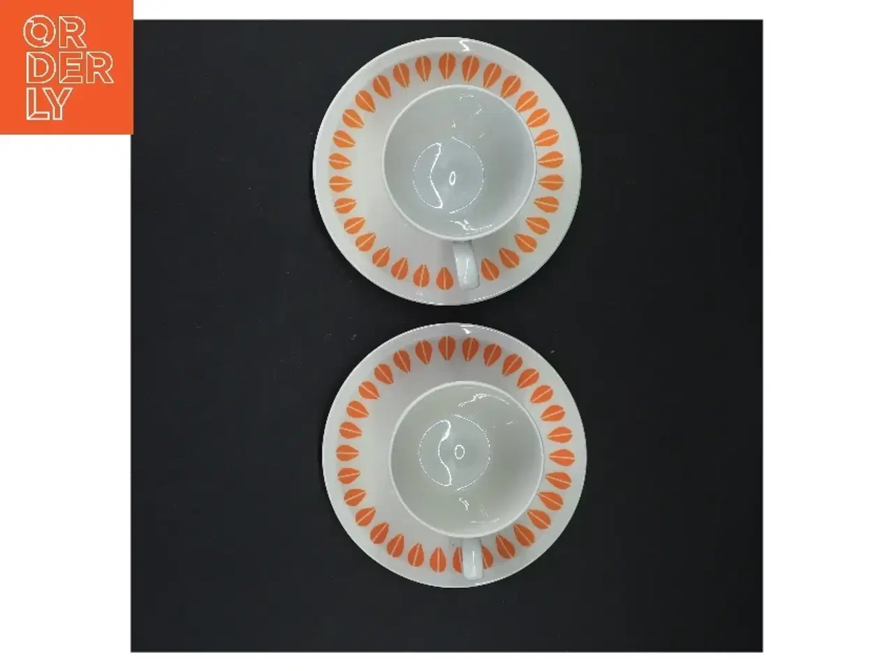 Billede 2 - Originale Lotus Lyngby kaffekopper med underkopper. Flot stand (str. 2 styk, ø 13 og 7,5 cm)