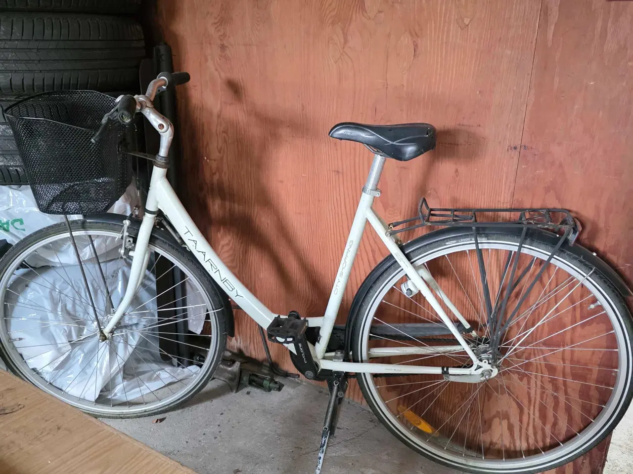 Billede 1 - Pige og damecykel City Shopper