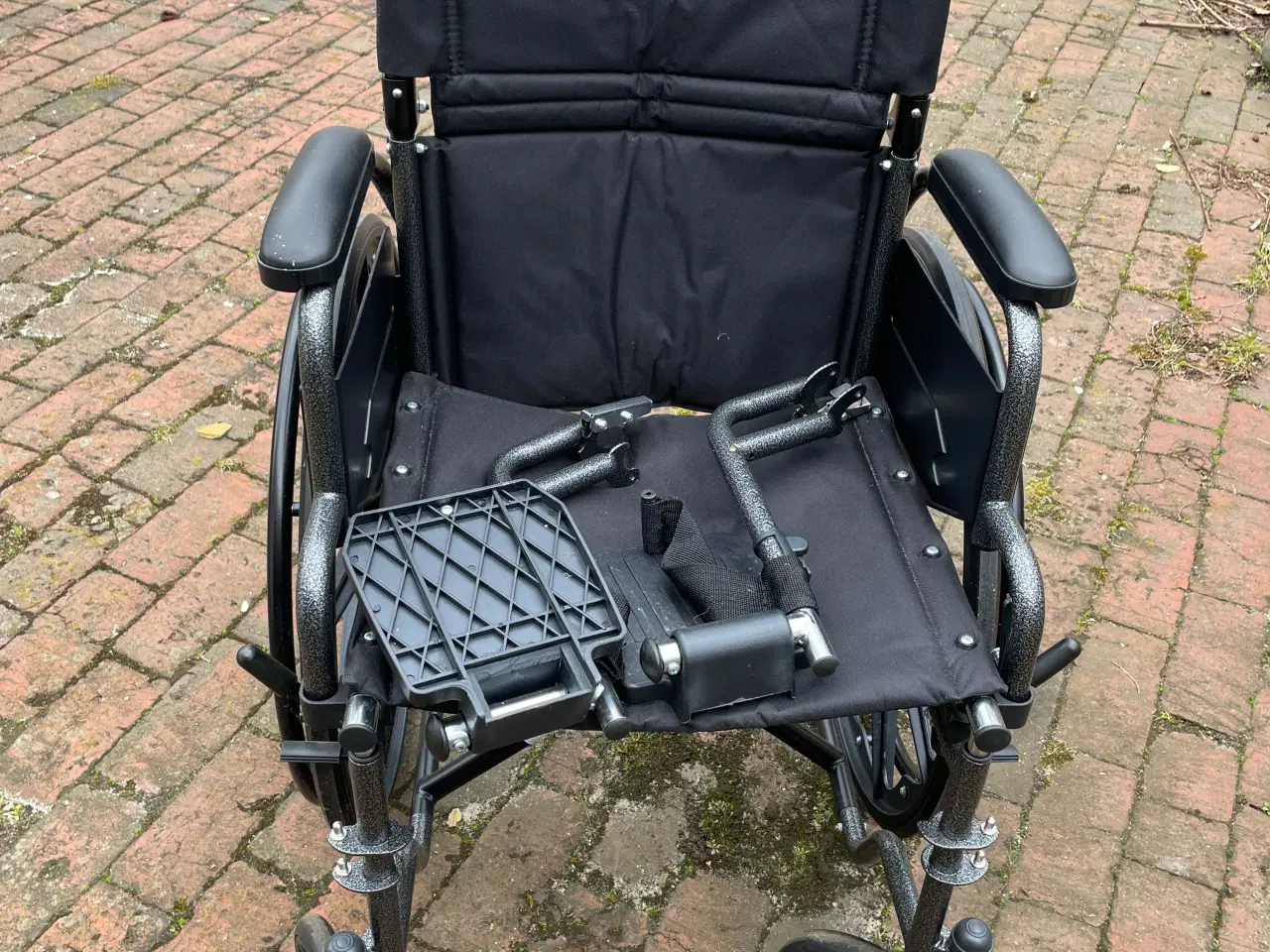 Billede 3 - Ny Kørestol sælges.