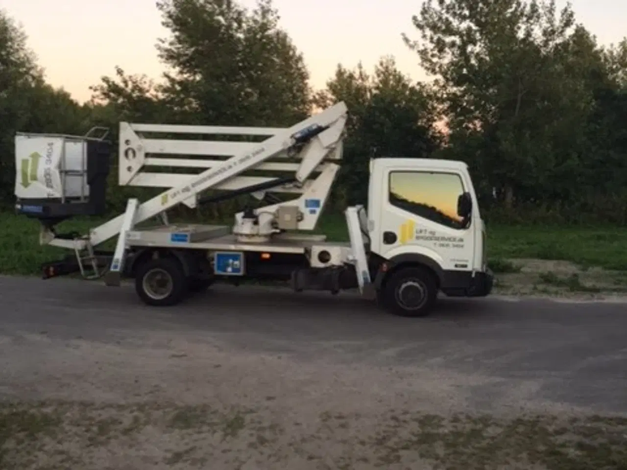 Billede 4 - Lastbil monteret Byggelift, Bomlift.