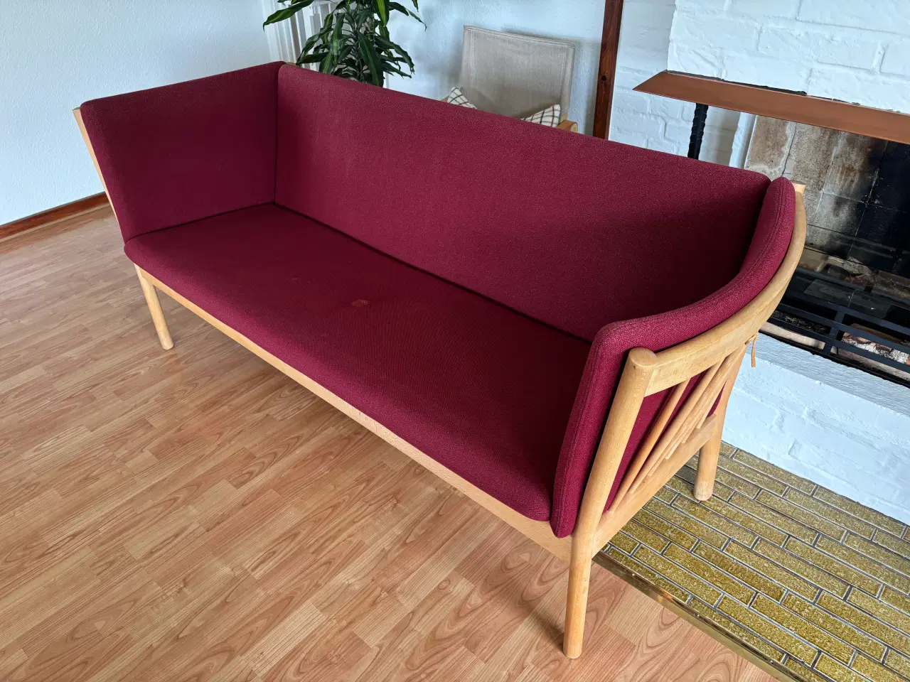 Billede 2 - FDB-møbler, EJ159 tremmesofa, 3-pers, bordeaux