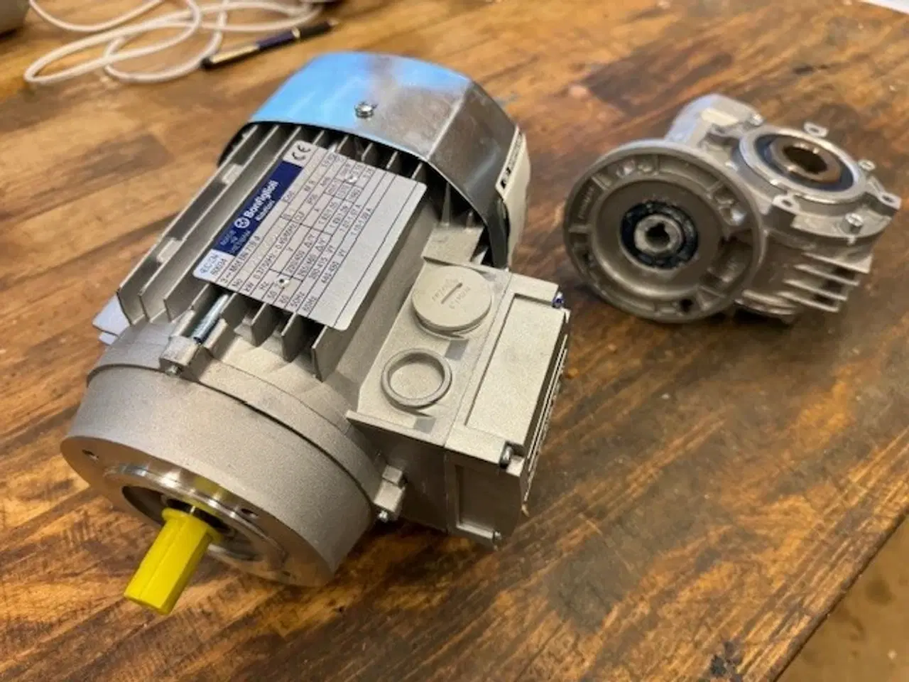Billede 2 - Bonfiglioli motor evt. med tilhørende gear