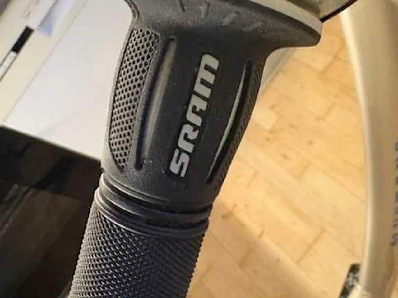 Billede 3 - Flot Mustang sælges.