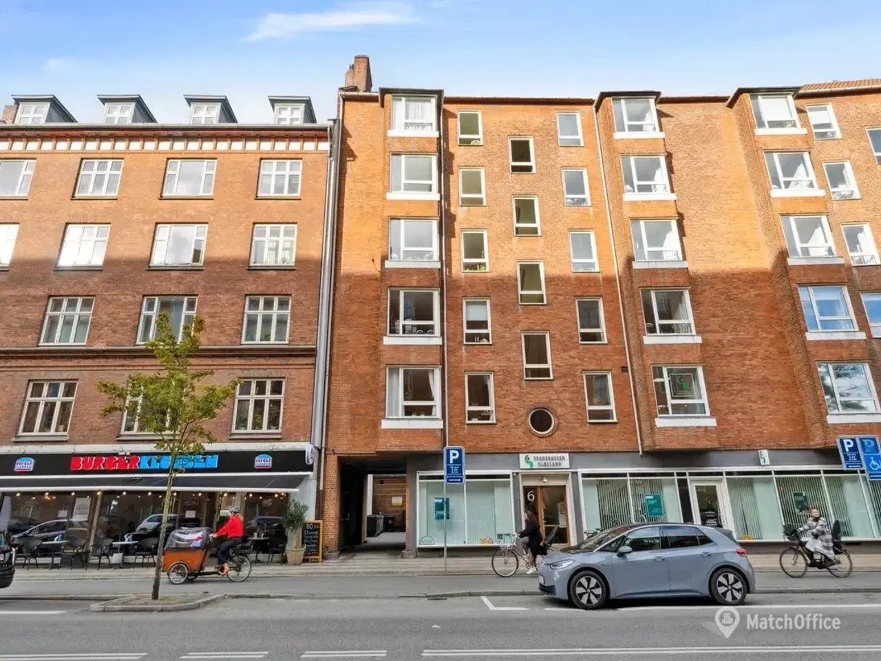 Billede 3 - Pakeringspladser 3 & 7 udlejes – Smallegade 4-6. Frederiksberg