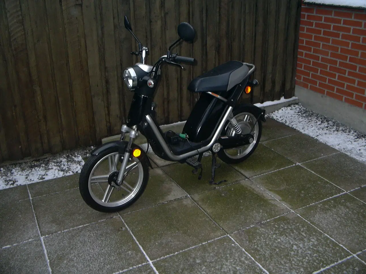 Billede 1 - El knallert E-ton ?