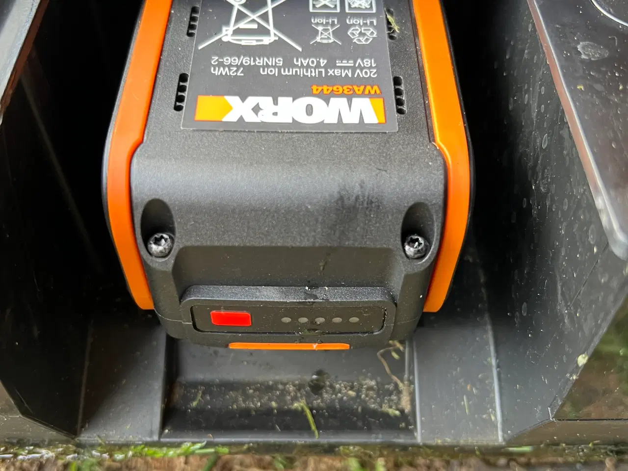 Billede 4 - WORX M500 (M700) robotplæneklipper